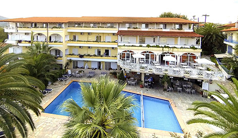 Ранни резервации: 5 нощувки със закуски и вечери в хотел Tropical 3*, Халкидики, Гърция през Юни!