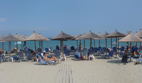 3 нощувки със закуски и вечери в хотел Platon Beach 2*, Олимпийска ривиера, Гърция през Август!