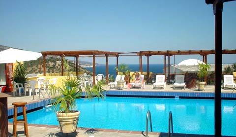 3 нощувки със закуски и вечери или All Inclusive през м. Май в хотел Aeria 3*, о.Тасос, Гърция!