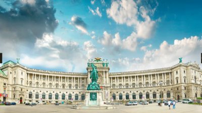 Нова година във Виена! 4 дни, 3 нощувки със закуски, самолетен билет и туристическа обиколка!