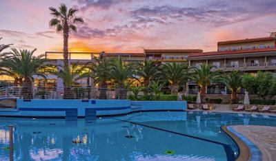Ранни записвания: 5 нощувки със закуски и вечери в Lagomandra Hotel & Spa 4*, Халкидики, Гърция през Юни! Дете до 14.99г. - безплатно!