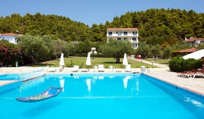 През Юли: 5 нощувки, All Inclusive в хотел Julia 3*, Халкидики, Гърция!