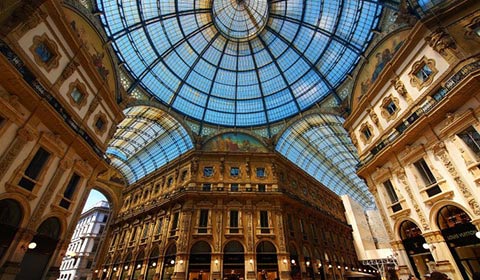 Екскурзия до Милано! 4 дни, 3 нощувки със закуски, самолетен билет и туристическа програма в Италия!
