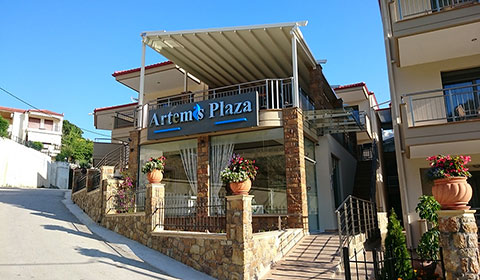 През Септември: 3 нощувки със закуски в хотел Artemis Plaza 3*, Халкидики, Гърция!