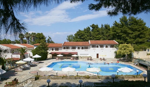4 нощувки със закуски и вечери в хотел Macedonian Sun 3*, Халкидики, Гърция през Юли и Август!