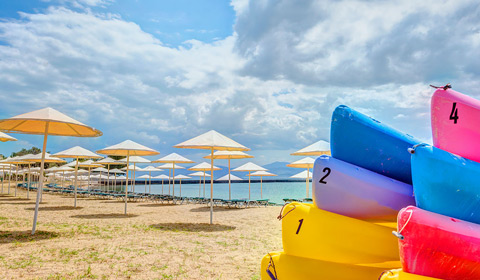 Ранни резервации: 7 нощувки, Ultra All Inclusive в хотел Palmariva Beach Club 4*+, о. Евия, Гърция през Май!