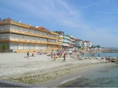 Гърция 2019 г. на Олимпийска Ривиера, хотел Regina Mare 3*: нощувка със закуска на цена от 90 лв. за ДВАМА + Дете до 4.99 г !
