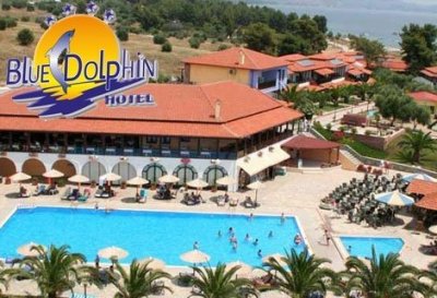 ЛЯТО 2020, ХАЛКИДИКИ, BLUE DOLPHIN 4*: нощувка със закуска и ВЕЧЕРЯ само за 144 лв. За ДВАМА + Дете до 11.99 г.