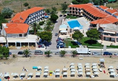 ХАЛКИДИКИ, TORONI BLUE SEA 4*: нощувка със Закуска и Вечеря в двойна Икономична стая - 97 лв. За Двама + Дете до 5.99 г. БЕЗПЛАТНО!