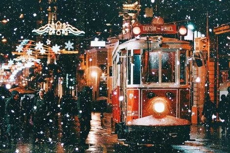 Нова година в Истанбул: Транспорт + 3 нощувки със закуски в хотел 3* + Опция за Новогодишна Вечеря + БОНУС - Пешеходни разходки на Истанбул и Одрин САМО за 269 лв. на Човек!