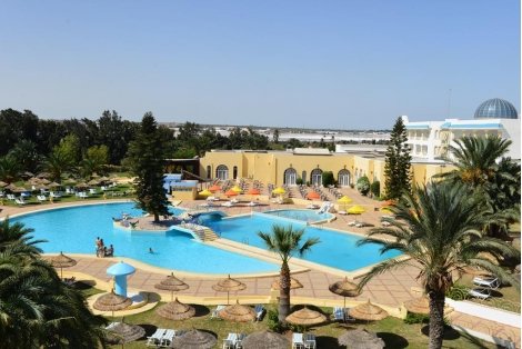 НОВ ХОТЕЛ! Тунис: Самолетен билет за полет на Bulgaria Air + 7 нощувки в Liberty Resort 4* на база All Inclusive за 788 лв на Човек!