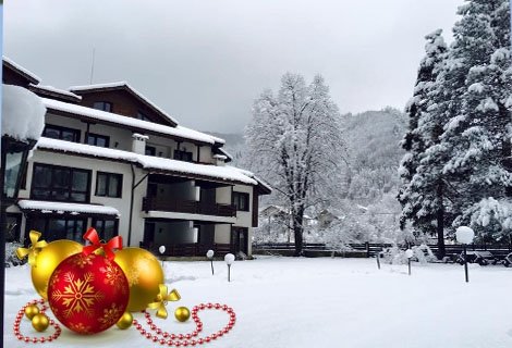 Нова година в Рибарица, хотел Планината: Пакет от 3 Нощувки със закуски и Вечери вкл. Празнична вечеря със 7-степенно меню и програма + СПА на цена от 302 лв.