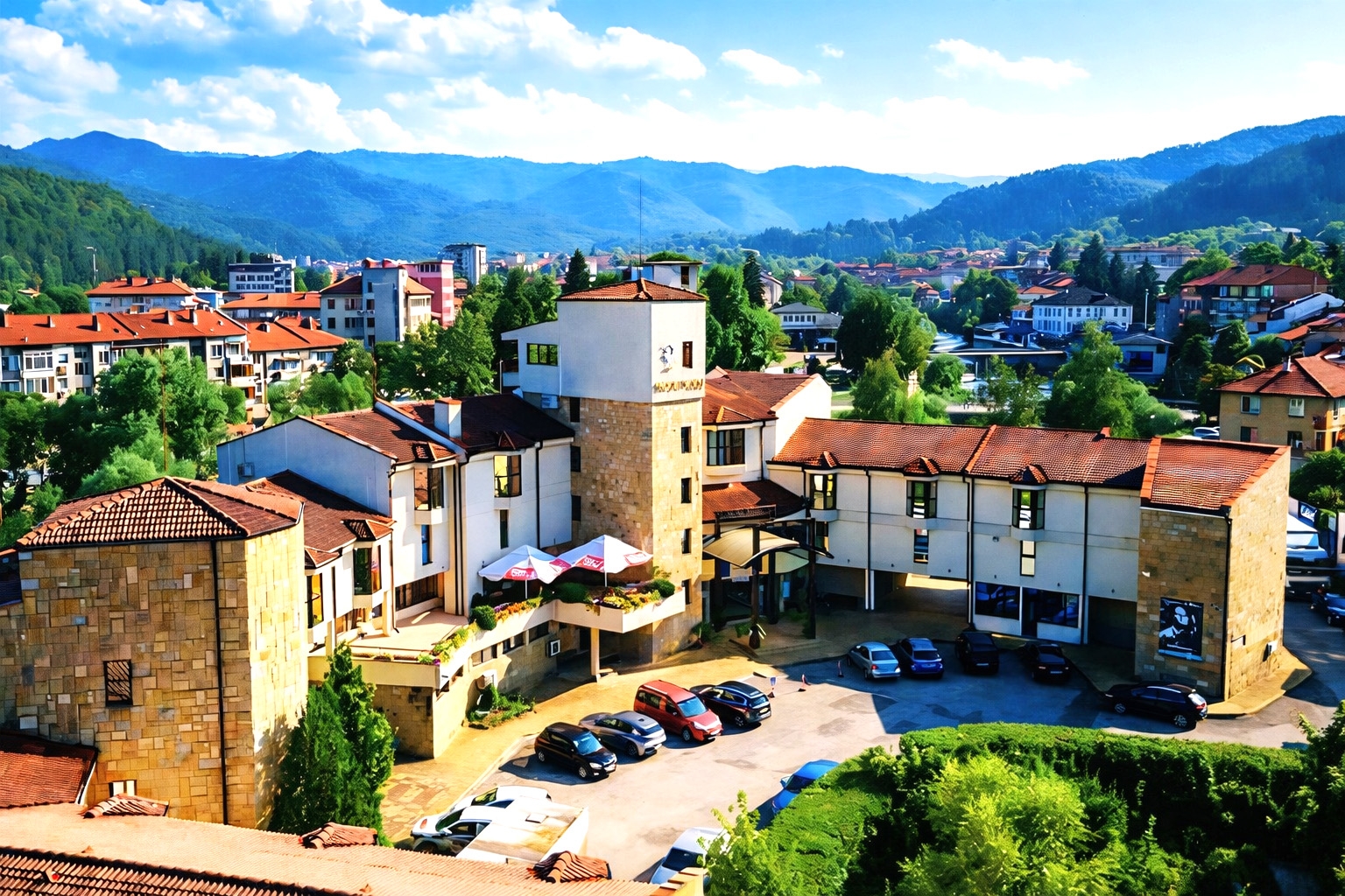 Почивка в Троян: 2 нощувки на човек със закуски и една вечеря + отпускащ масаж от хотел Троян Плаза****