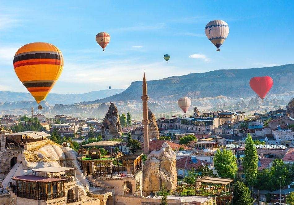 Екскурзия до Кападокия, Турция: Полет от София + 3 или 4 нощувки на човек със закуски и вечери в TASKIN HOTEL 4* + екскурзия до крепостта Учхисар Калеси и Аванос