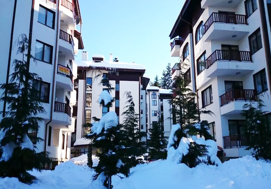 Почивка в Боровец: 2 или 3 нощувки за двама възрастни с две деца до 11.99г. от ТЕС Флора апартаменти