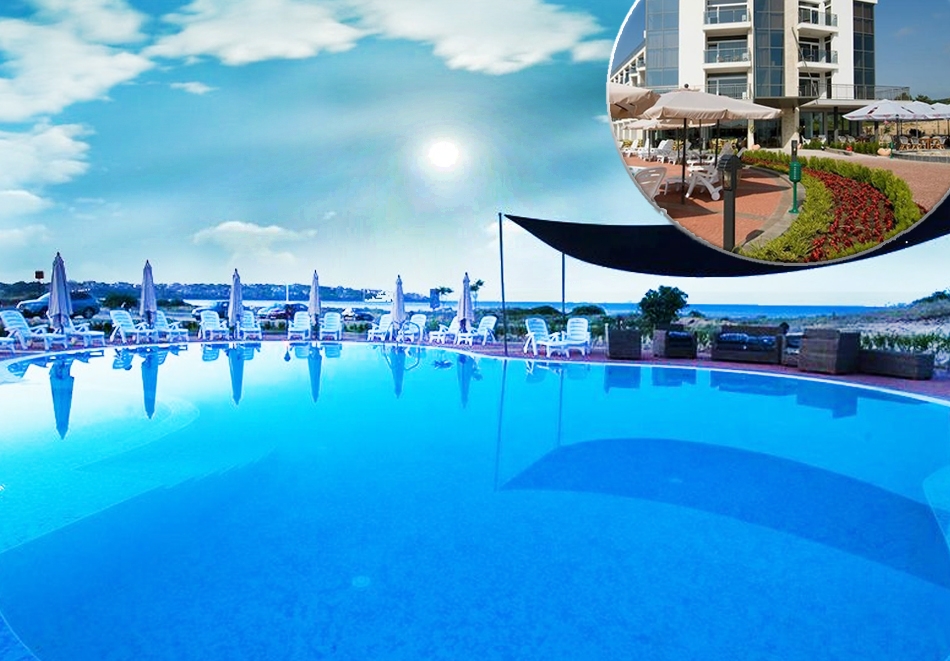 7 нощувки на човек със закуски + басейн от хотел Южна Перла, на брега на къмпинг Каваци, Созопол