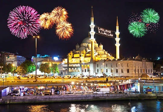 Лукс и релакс за Нова Година в Истанбул! Транспорт, 3 нощувки със закуски + басейн и сауна в хотел Courtyard By Marriott от Караджъ Турс