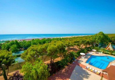 Почивка през септември в хотел STELLA MARIS BEACH HOTEL 4*. Чартърен полет от София + 7 нощувки на човек със закуски и вечери!