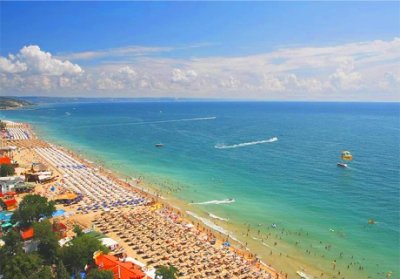 Лято 2019 на ПЪРВА линия в Златни Пясъци! Нощувка на човек на база All Inclusive Light от хотел Мечта