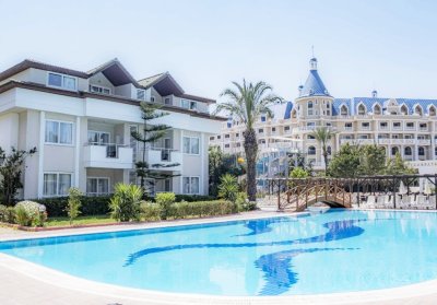 На 100м. от плажа в Алания, Турция: Автобусен транспорт + 7 нощувки на човек на база Ultra Аll Inclusive + басейни. Дете до 12.99г. БЕЗПЛАТНО!