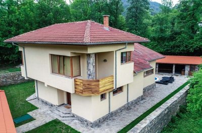 Нощувка за 8+2 човека + трапезария, барбекю и още удобства в къща Романтика - Рибарица