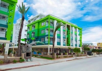 На 200м. от плажа в Алания, Турция: Полет от София + 7 All Inclusive нощувки на човек в Green Life Hotel 4*