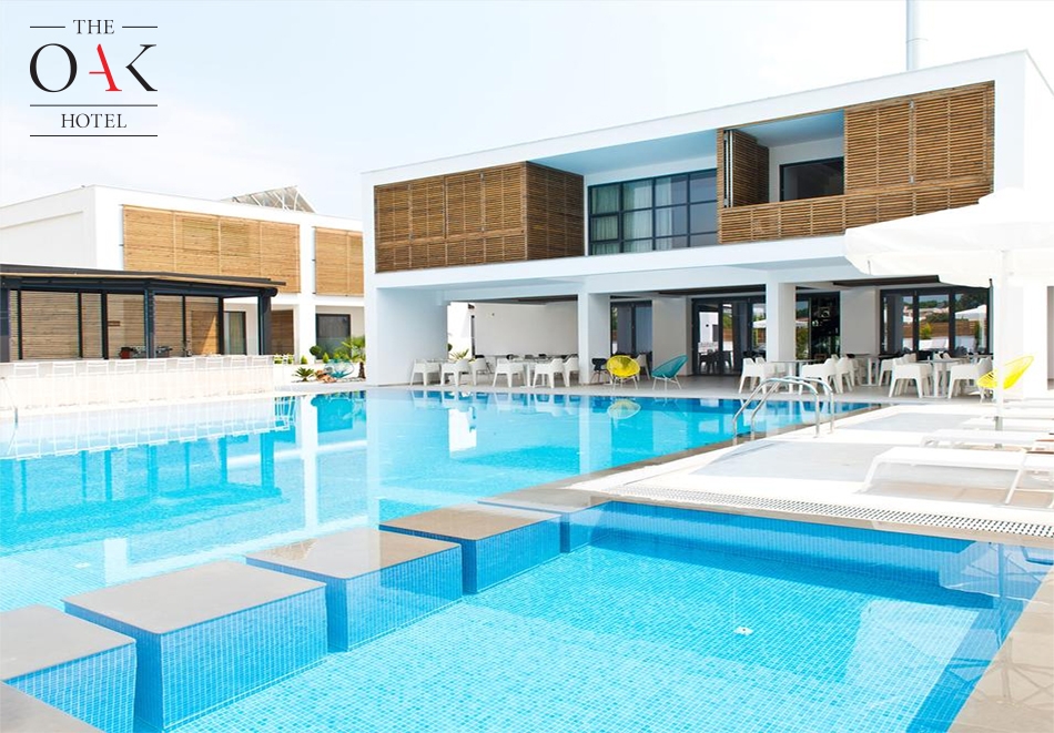 Ранни записвания ТОП СЕЗОН на лято 2020 в Кавала, Гърция! Нощувка на човек със закуска + басейн в хотел The Oak****