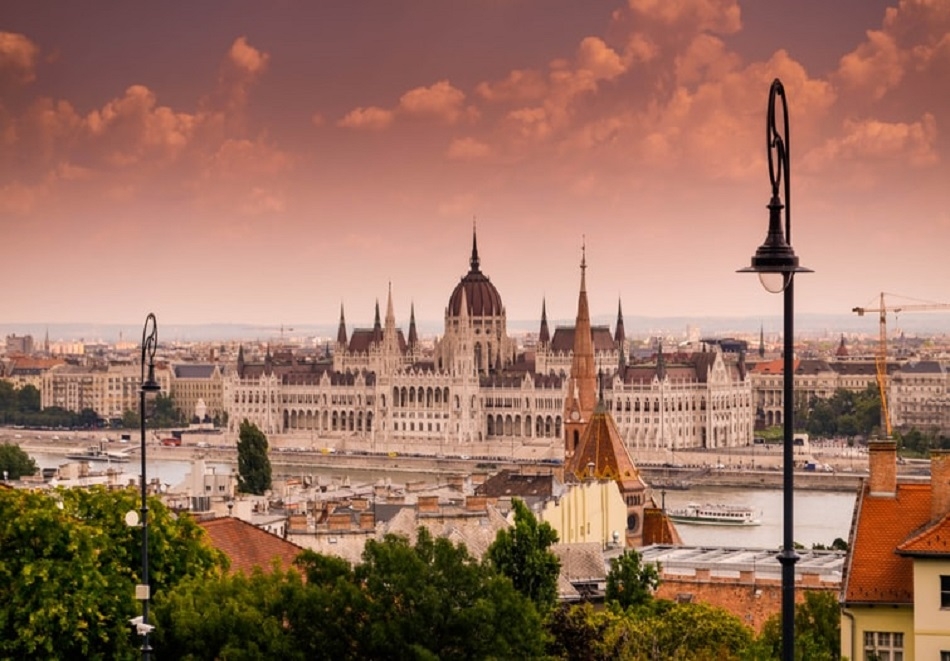 Екскурзия до Будапеща, Виена, Вишеград! 2 нощувки със закуски на човек + транспорт от Еко Тур