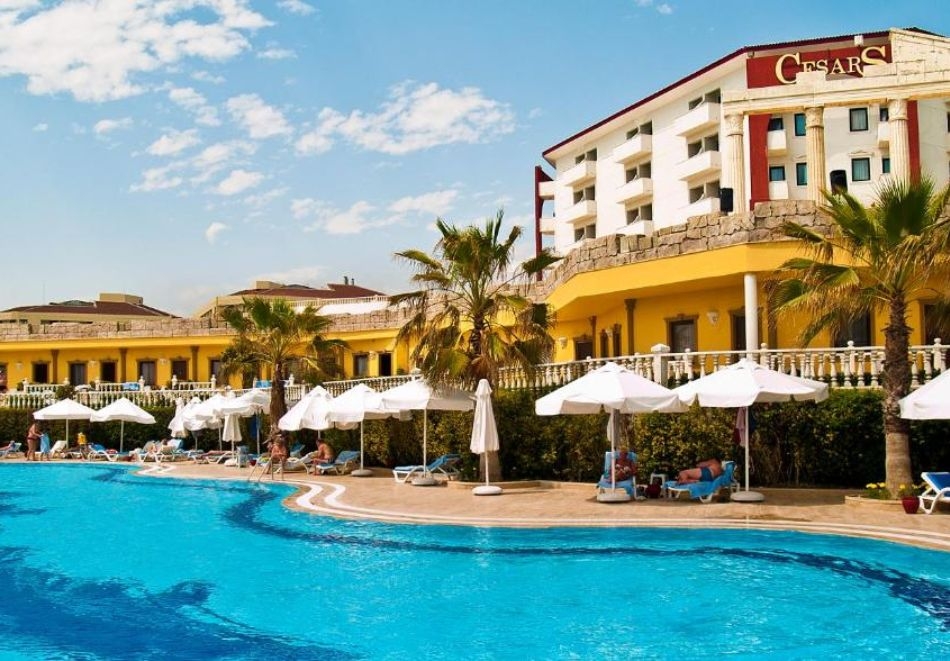 Ранни записвания за лято 2023г. в хотел Cesars Resort Side 5*, Сиде, Турция! Автобусен транспорт + 7 нощувки на човек на база Ultra All inclusive + басейни и водни пързалки! Дете до 12.99 безплатно