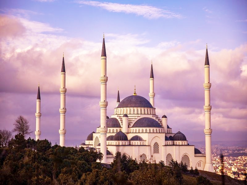 Екскурзия до Истанбул! Транспорт, 3 нощувки на човек със закуски от АБВ Травелс