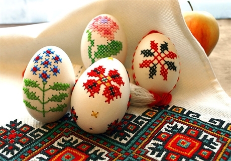 Великден в Априлци! 3 нощувки на човек със закуски и вечери + празничен обяд от хотел Балкан Парадайс