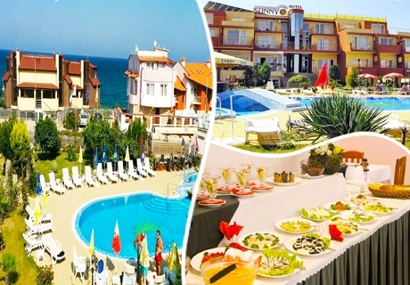 Лято в Созопол на 50м. от плажа! Нощувка със закуска, обяд* и вечеря + басейн в хотел Съни***