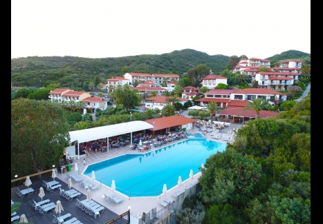 Ранни резервации за почивка 2019 в Гърция, Халкидики: 3, 5 или 7 нощувки на база All Inclusive в хотел Aristoteles Holiday Resort & SPA 4* на цени от 166 лева на човек
