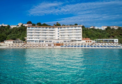 Ammon Zeus Hotel 4* - Ранни резервации за ЛЯТО 2019 в Гърция, Халкидики, Касандра: 5 или 7 нощувки на база закуска и вечеря на цени от 408 лева на човек