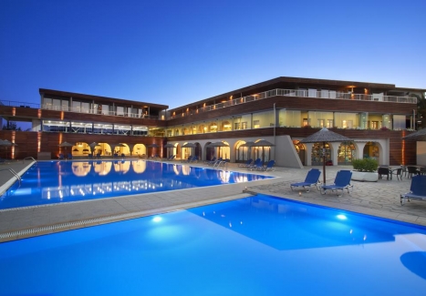 Blue Dolphin Hotel 4* - Ранни резервации за лятна почивка 2020 в Гърция на Ситония:  3, 5 или 7 нощувки на база закуска и вечеря на цени от 177 лв на човек