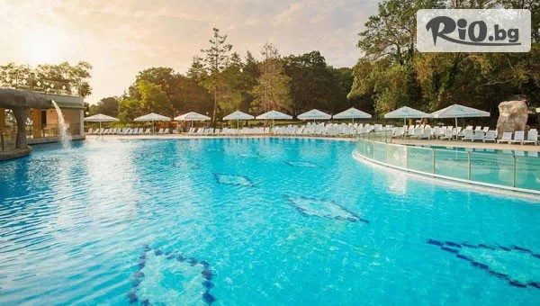 ТОП Сезон Лято в Хотел Форест Бийч 4*, на 150 м. от плажа в Приморско! All Inclusive нощувка + басейни, 2 шезлонга и чадър на плажа, от 21 Юли до 10 Август