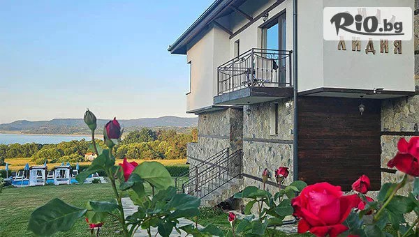 С компания във Вила Лидия, Цигов чарк до края на Май! Нощувка в самостоятелна вила за до 20 човека + джакузи