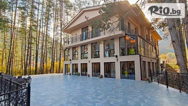 Почивка в Арборетум Вила & СПА 5*, Тетевен до края на Април! Нощувка със закуска + релакс зона с панорамна гледка