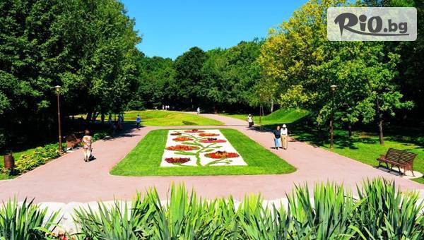 Великденска приказка в Крайова: Еднодневно приключение с автобусен транспорт