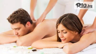 Ароматерапия за двама с 37% отстъпка! Релаксиращ масаж за двама с 8 масла на гръб, ръце и стъпала, от Масажно студио Beauty & Relax