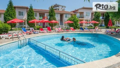 Почивка в Лозенец! All Inclusive нощувка за двама + БЕЗПЛАТНО настаняване на дете до 13.99г + басейни, шезлонги, чадъри, от Хотел Мерлин Александрия Клуб