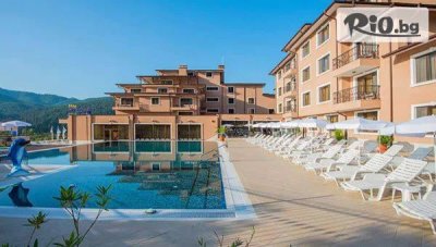 СПА ПОЧИВКА в Парк Хотел и Спа Вела Хилс 4*, Велинград! Нощувка, закуска + закрит басейн с топла минерална вода, джакузи и СПА