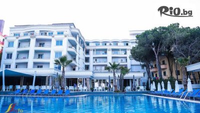 Нова година в Албания! 3 нощувки, 3 закуски и 2 вечери във Fafa Premium Hotel 4+*, Дуръс + транспорт и посещение на Скопие, Струга и Елбасан, от Караджъ Турс
