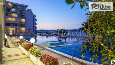 Промоционална оферта за море в Несебър! Нощувка на база All Inclusive A-la-Carte + външен басейн, шезлонзи и чадъри, от Хотел Феста Панорама