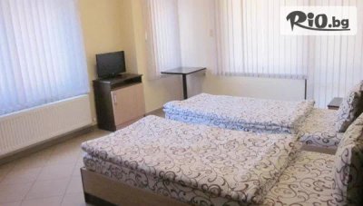 Почивка в Къща за гости Панорама, Смолян! Нощувка за до 16 човека до 31 Август - важи и за Празниците