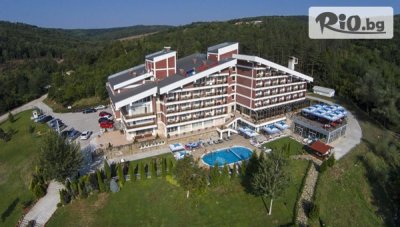 Почивка в Стара планина през 2020 година! 2, 3 или 5 нощувки за двама със закуски + басейн и релакс зона, от Хотелски комплекс Релакс КООП