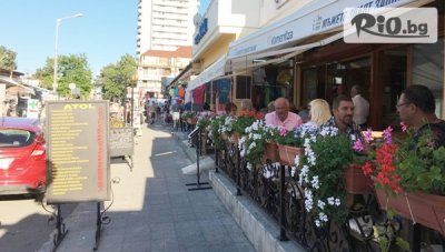 На море в Слънчев бряг през Май и Юни! Нощувка със закуска за до четирима + Дете до 12 г. Безплатно, от Хотел Атол
