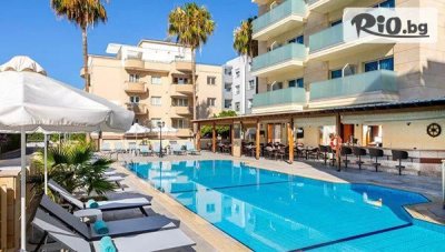 Великден в Kapetanios Hotel, Лимасол, Кипър! 4 нощувки със закуски и вечери + самолетен билет и летищни такси
