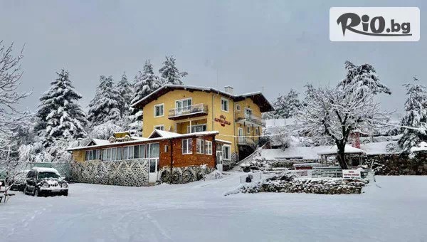 Почивка в Къща за гости Марина ливада, Велинград! Нощувка + барбекю, билярд и градина с детски кът до края на Март