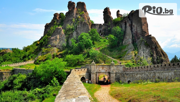 Еднодневна екскурзия на 25 Април до Белоградчишките скали, крепостта Калето, пещера Магурата и Рабишкото езеро + транспорт, от ТА Поход